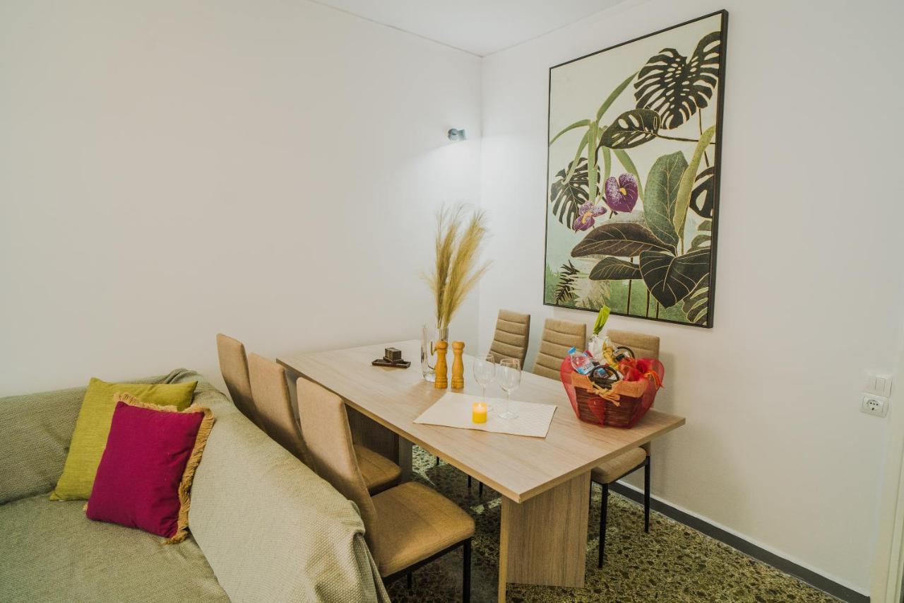 Green Apartment Ground Floor Feel Like Home Properties Saronida Esterno foto
